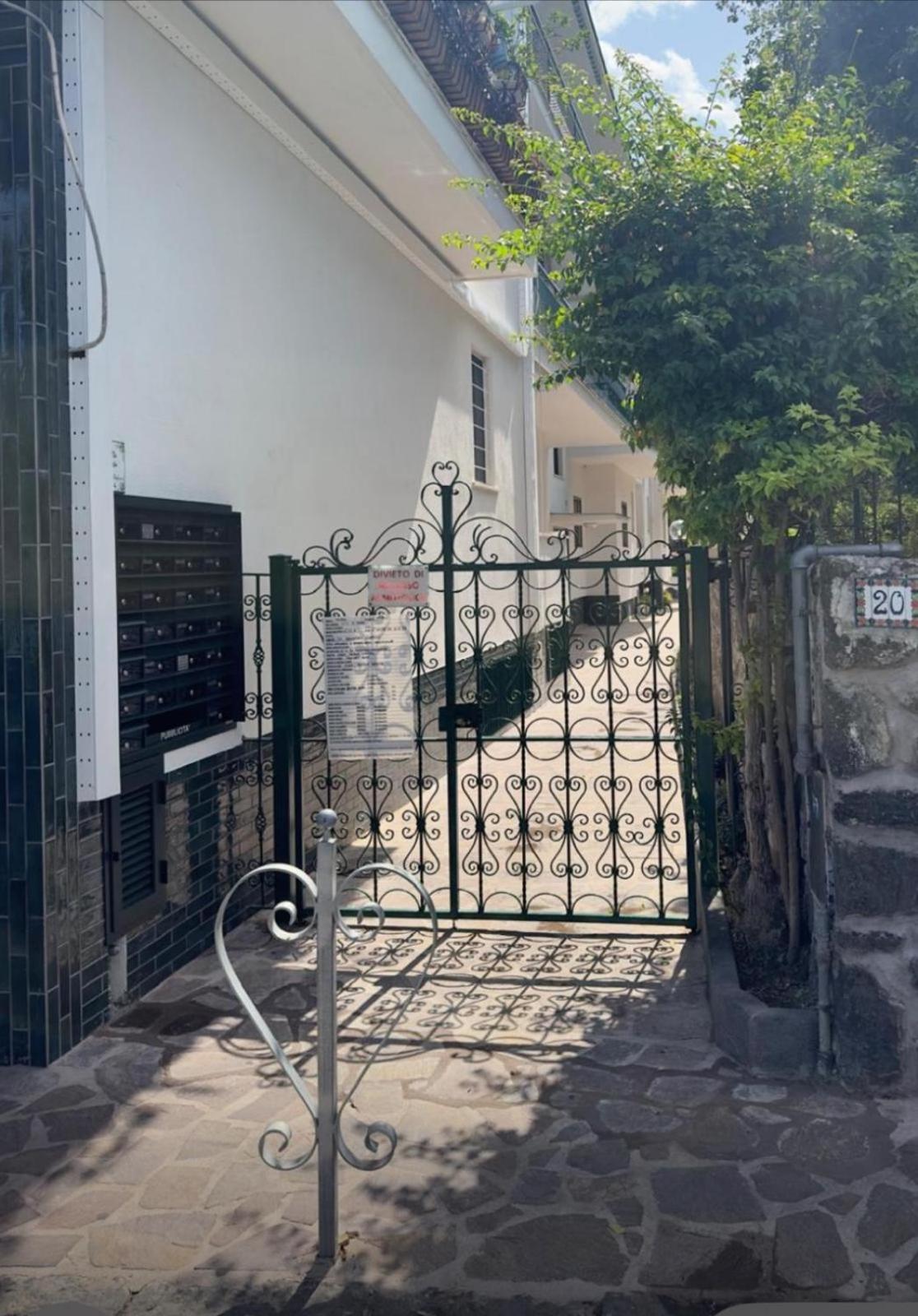 Casa Vacanza Imparo B&B Isquia Exterior foto